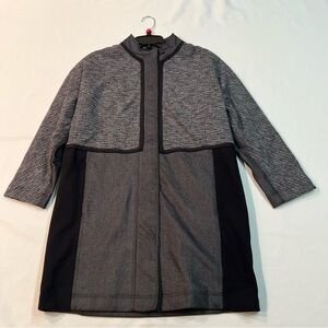 Lululemon Cocoon Car Coat
Black / Coco Pique Black / Shine Dot Black Size Small